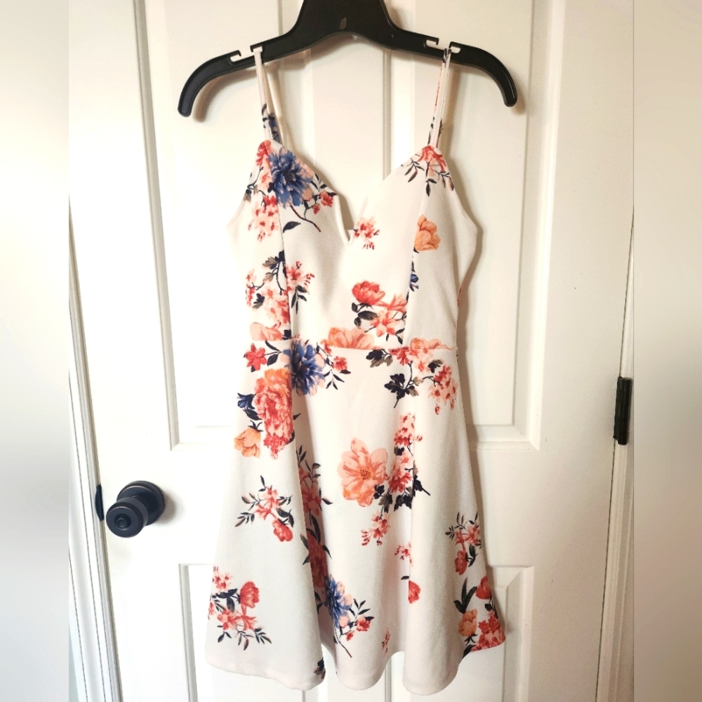 NOBO white flower dress, size small